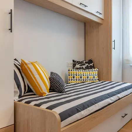 Ah La Creme De La Creme Vut6990as Apartment